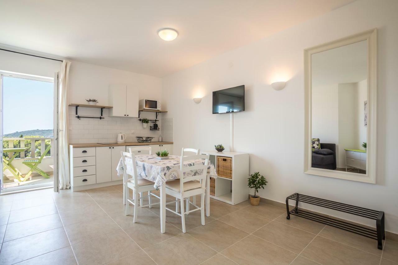 Apartmani Mariela Maslinica Cameră foto